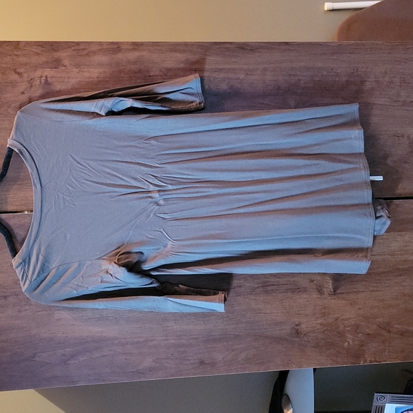 Sleeved Dress - Picture 3 of 4